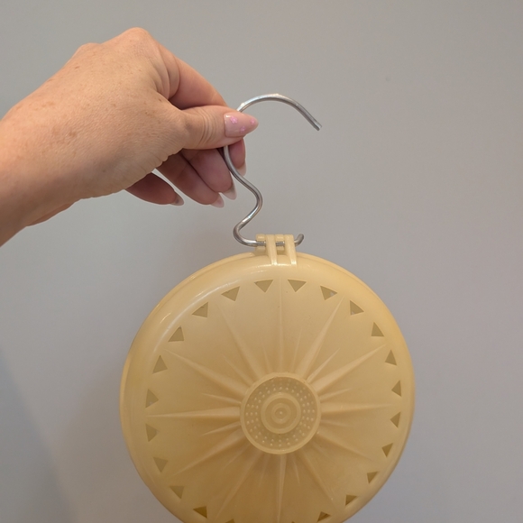 Vintage Cream Hanging Storage Container - Picture 6 of 7